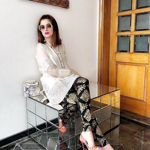 Brand new Ladies Replica 2pc Lawn Collection Summer Dress with Trouser heavy embroidered