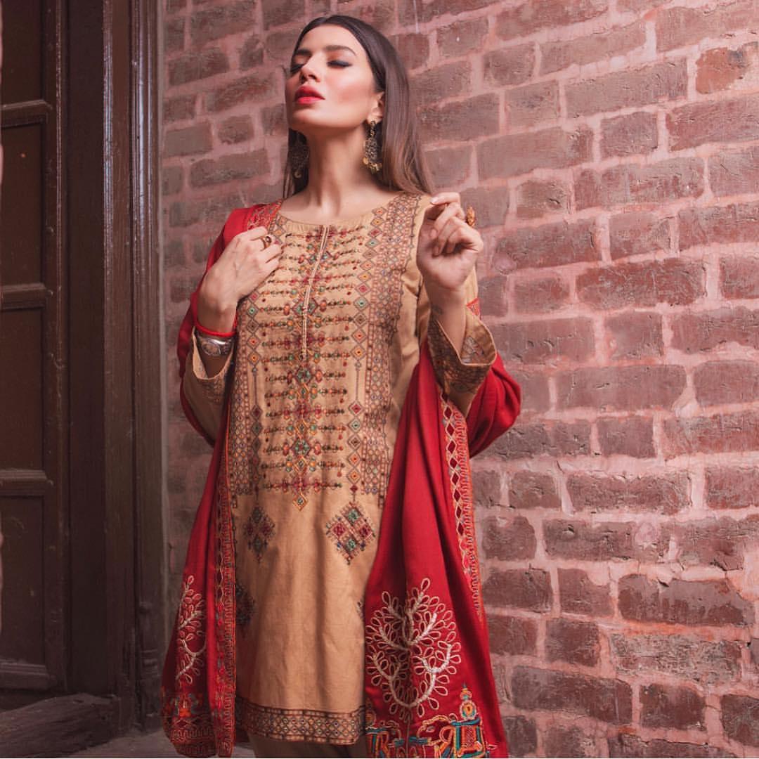chinyere 3pc Replica Lawn Collection Summer Dress with Bamber Chiffon duppta