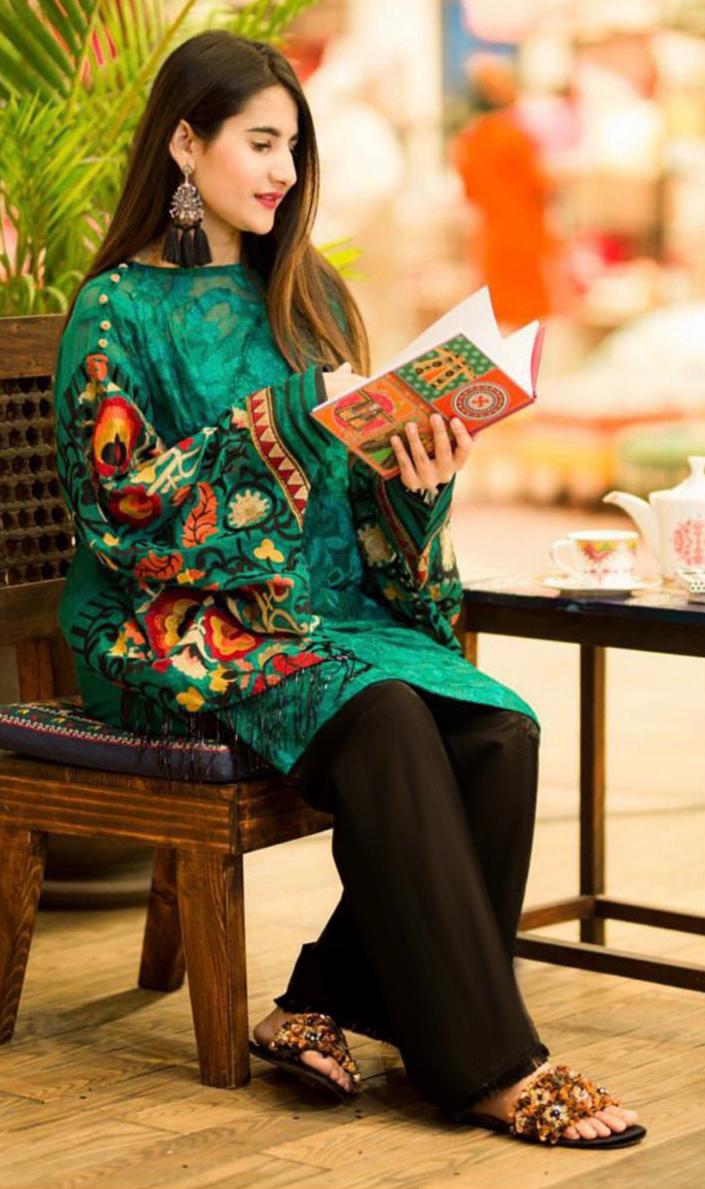 Origins Brand Master Replica 3pc Lawn embroidered Collection Summer Dress with Chiffon embroidered dupatta