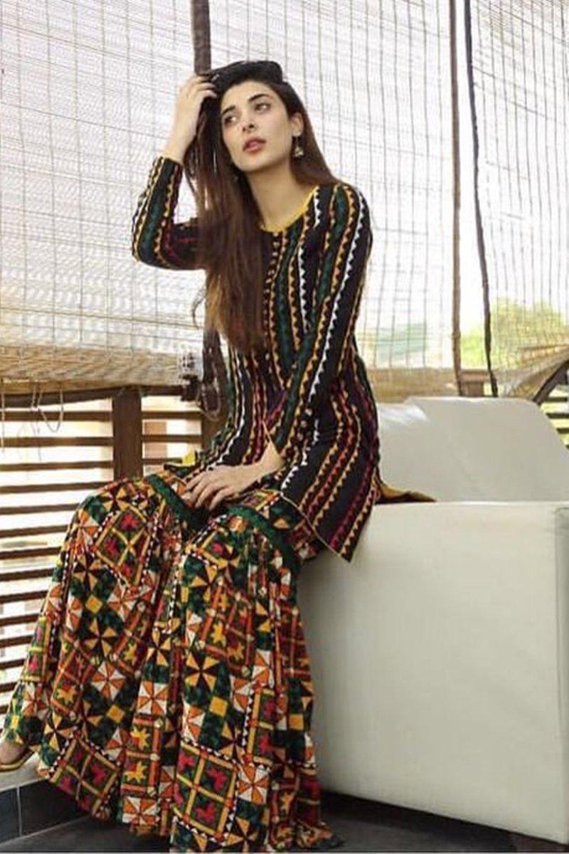 Urwa hocane2pc Hit Lawn Collection Summer Dress with embroidered Trouser